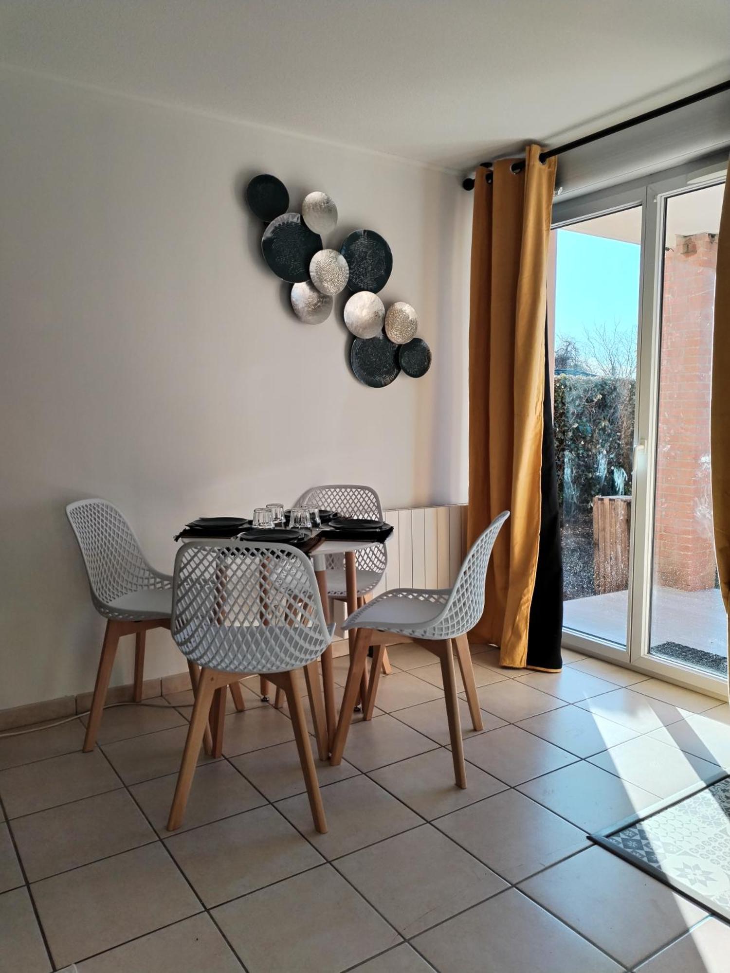 T2 Spacieux Tres Bien Place Gagnac-sur-Garonne Екстер'єр фото